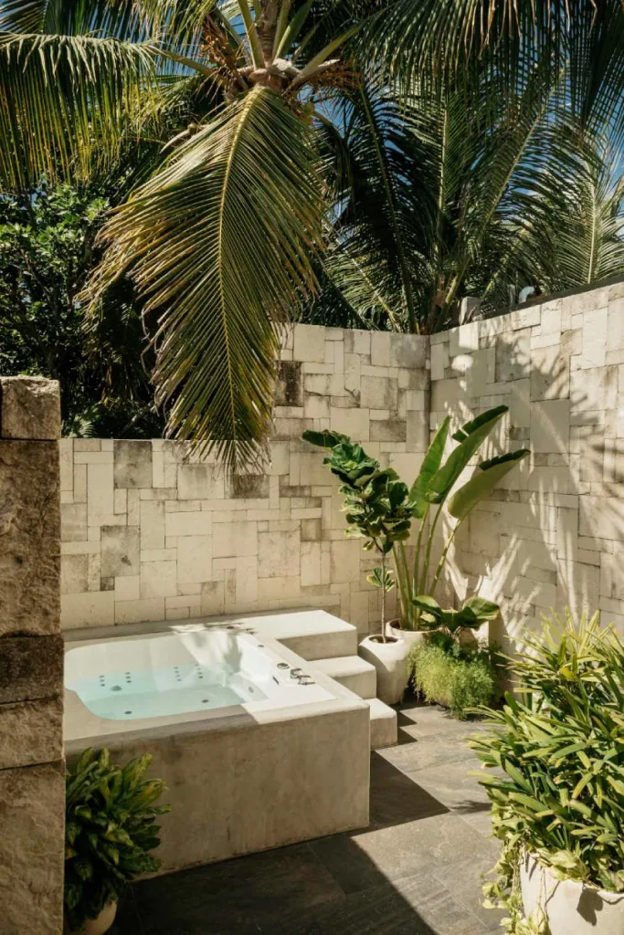 Casa Malca hot tub